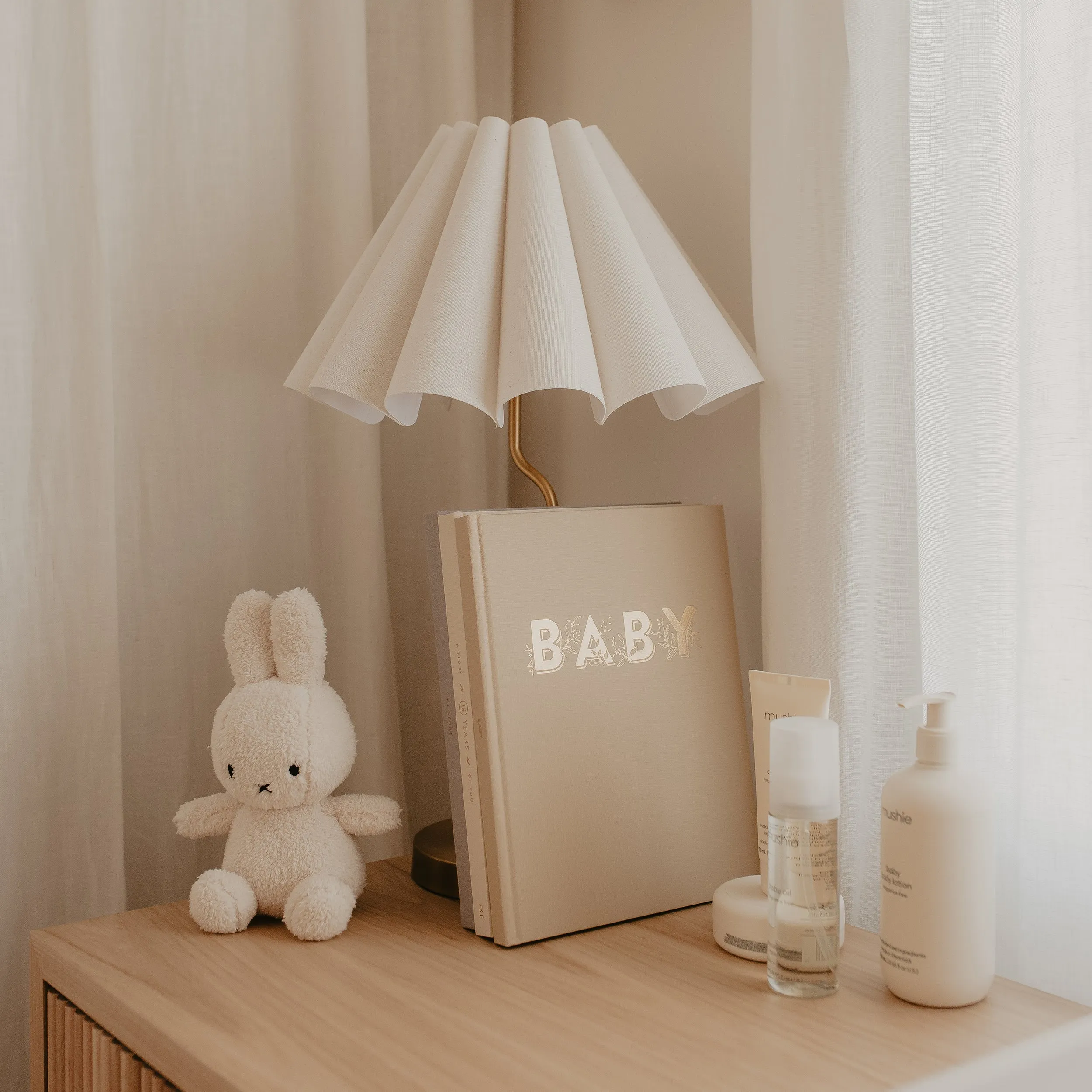 Baby Book BISCUIT