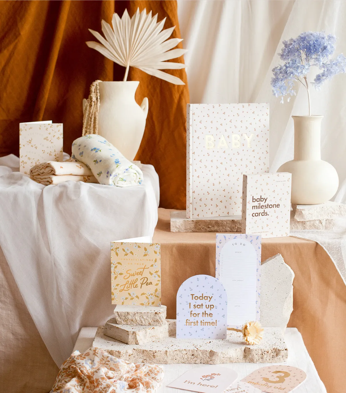 Baby Book BRODERIE