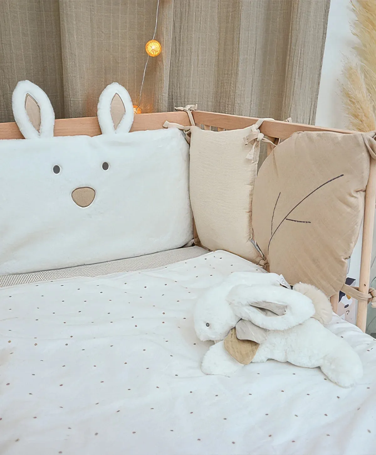 Doudou et Compagnie Happy Wild Cot Bumper