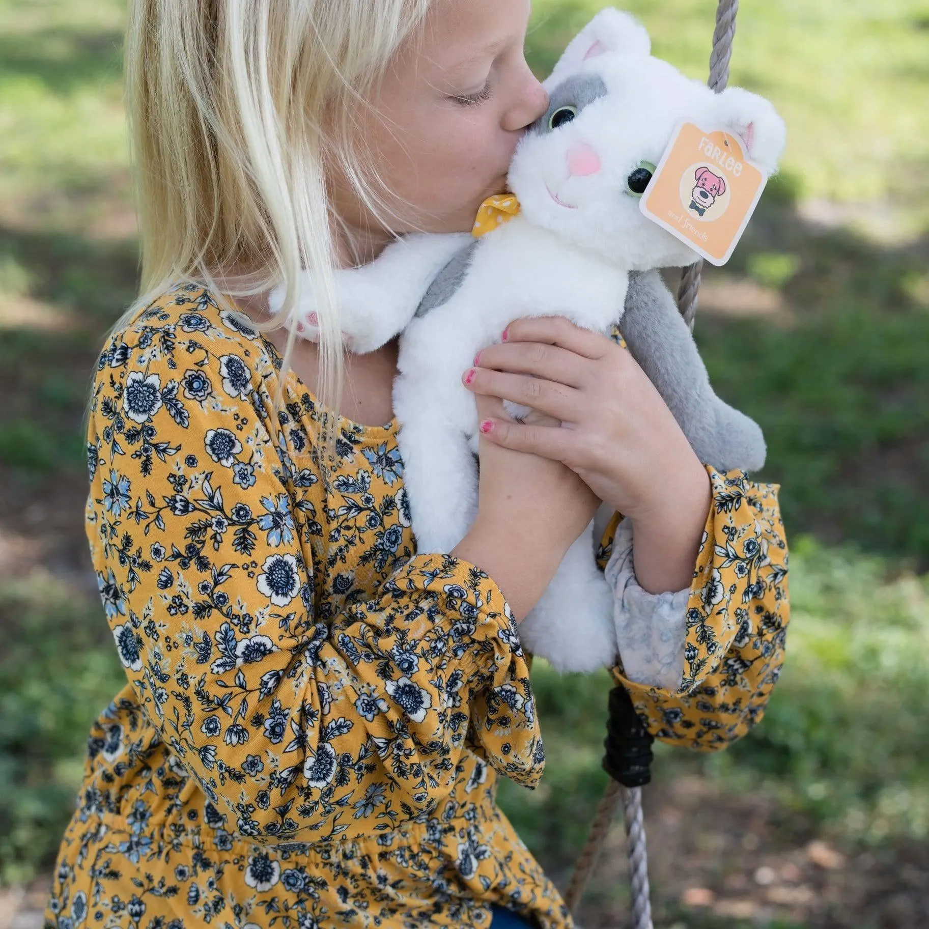 Farlee and Friends ~ Haddie Cat and Book- The Grand Cheese Giveaway Bundle