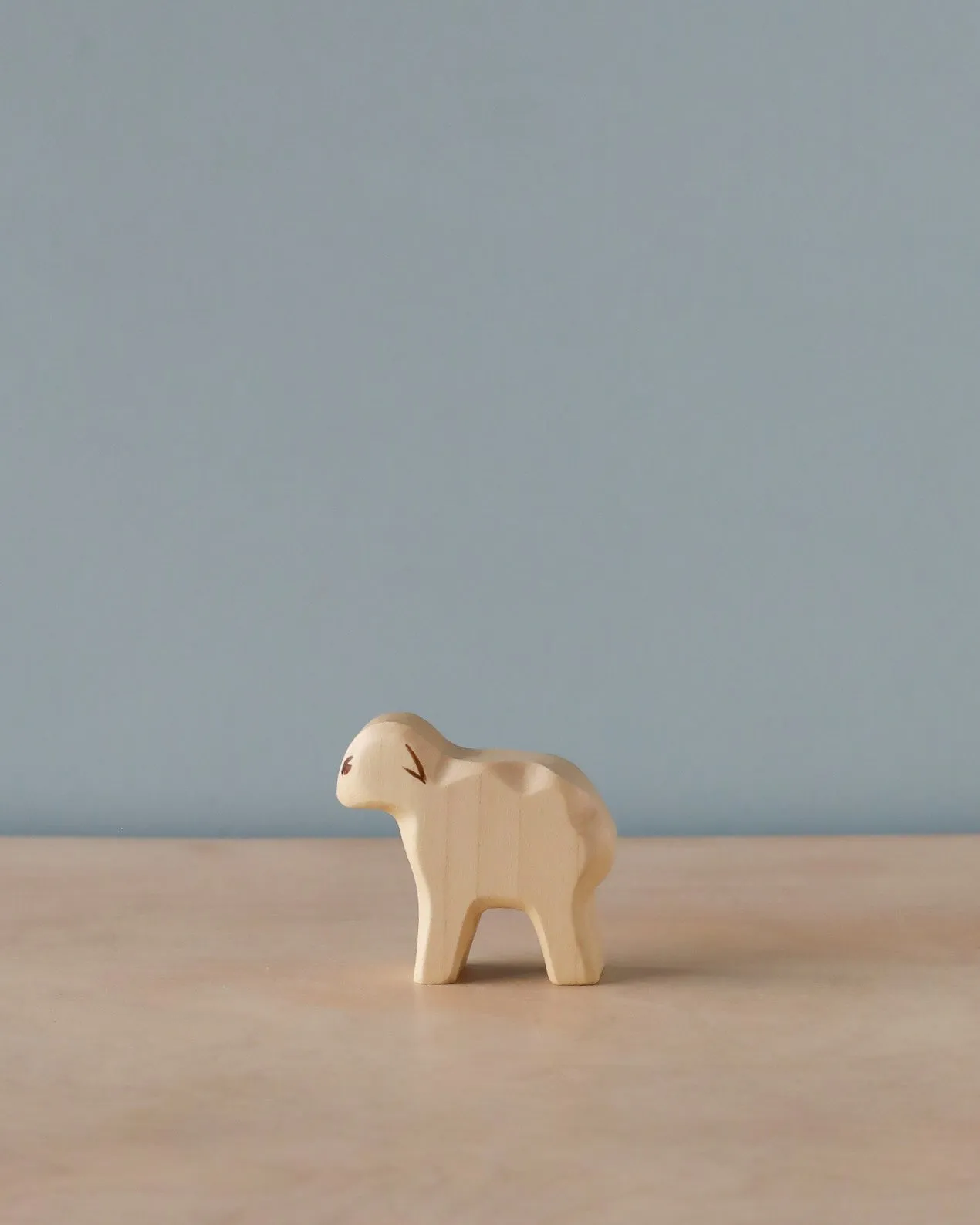 Handmade Holzwald Lamb Standing Odin Parker