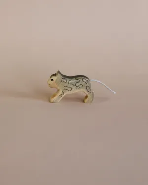 Handmade Holzwald Small Snow Leopard Odin Parker