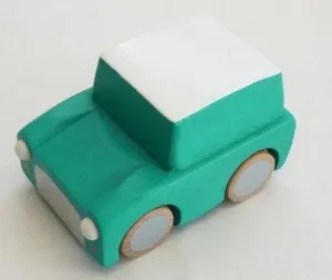 Kiko & gg Natural  Pull Back Wooden Car Green
