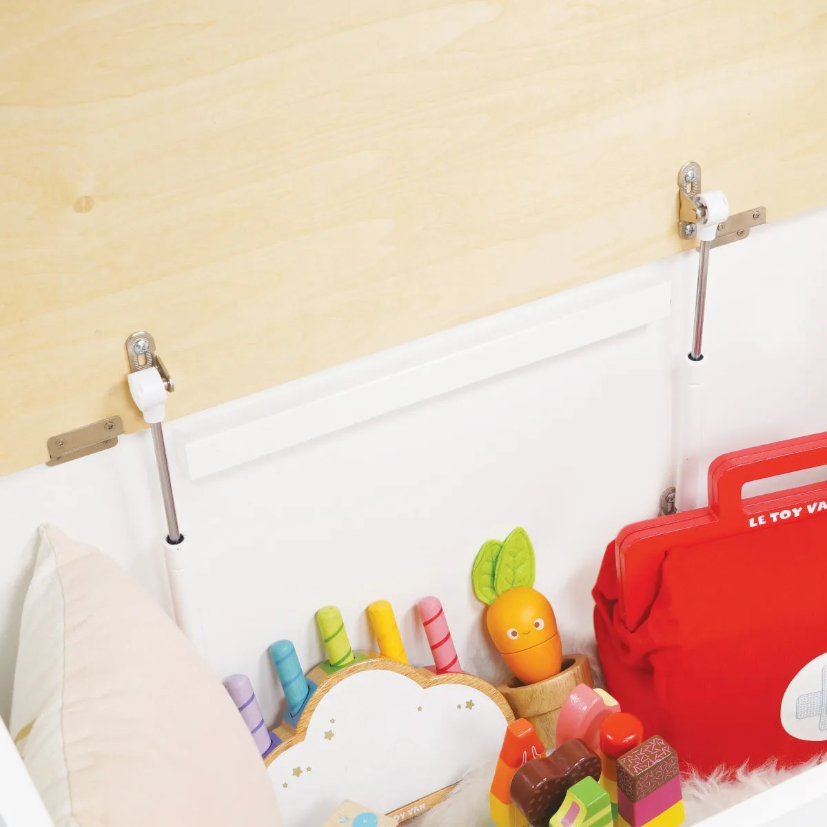 Le Toy Van 606 Toy Box Wise - Kids Toys