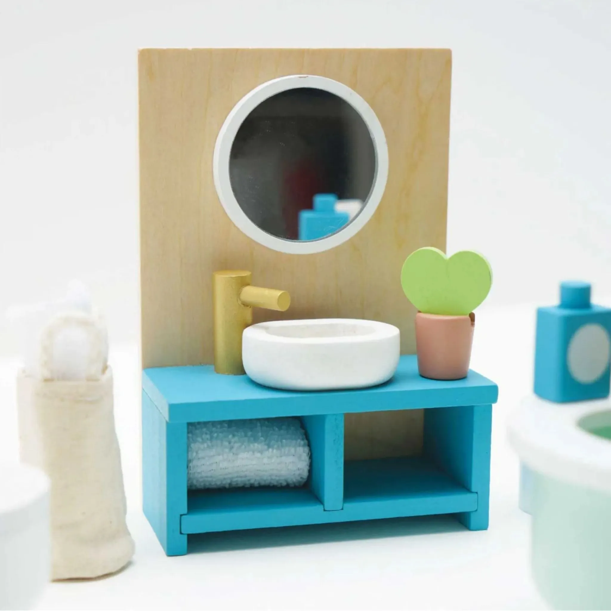 Le Toy Van Dolls House Bathroom Set