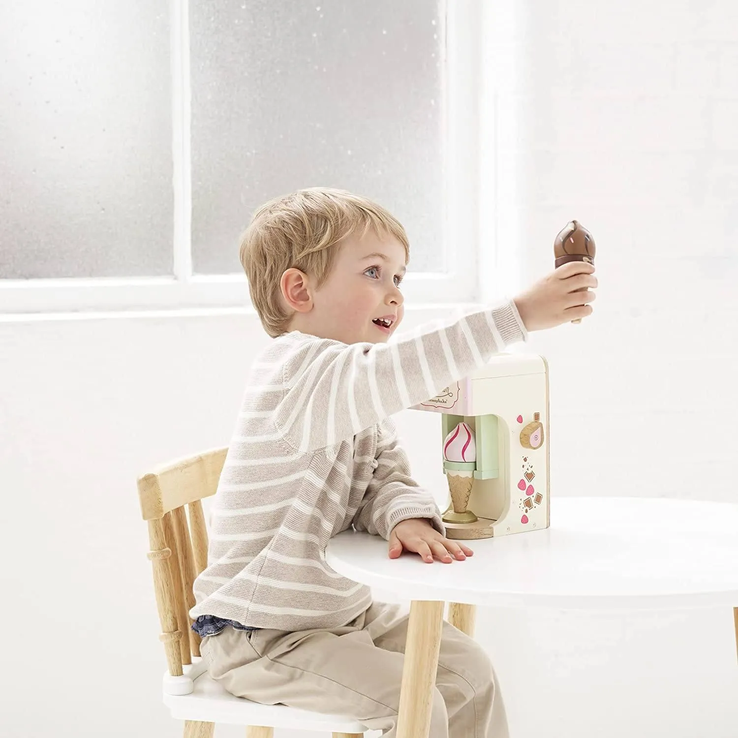 Le Toy Van Wooden Ice Cream Machine