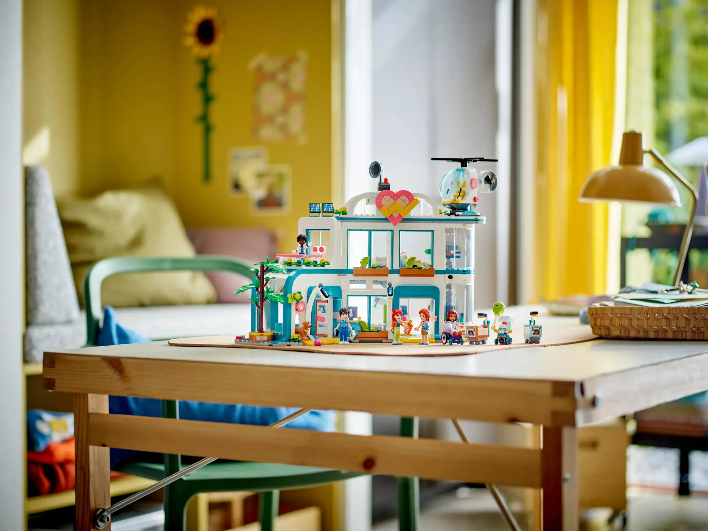 LEGO FRIENDS 42621 Heartlake City Hospital