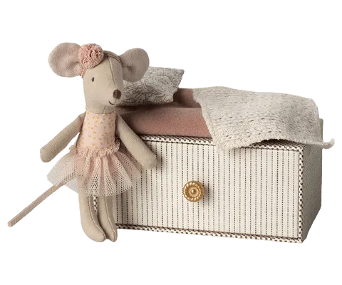 Maileg Dance Mouse in Daybed Little Sister: RETIRED SOLD OUT