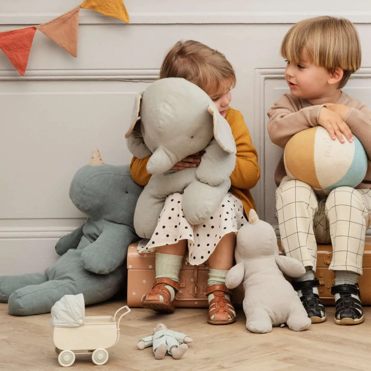 Maileg Mini Doll Pram
