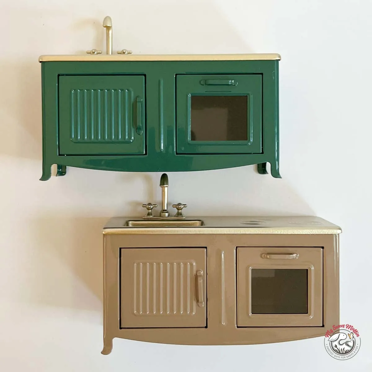 Maileg  Mouse size Dollhouse Kitchen, Dark Green