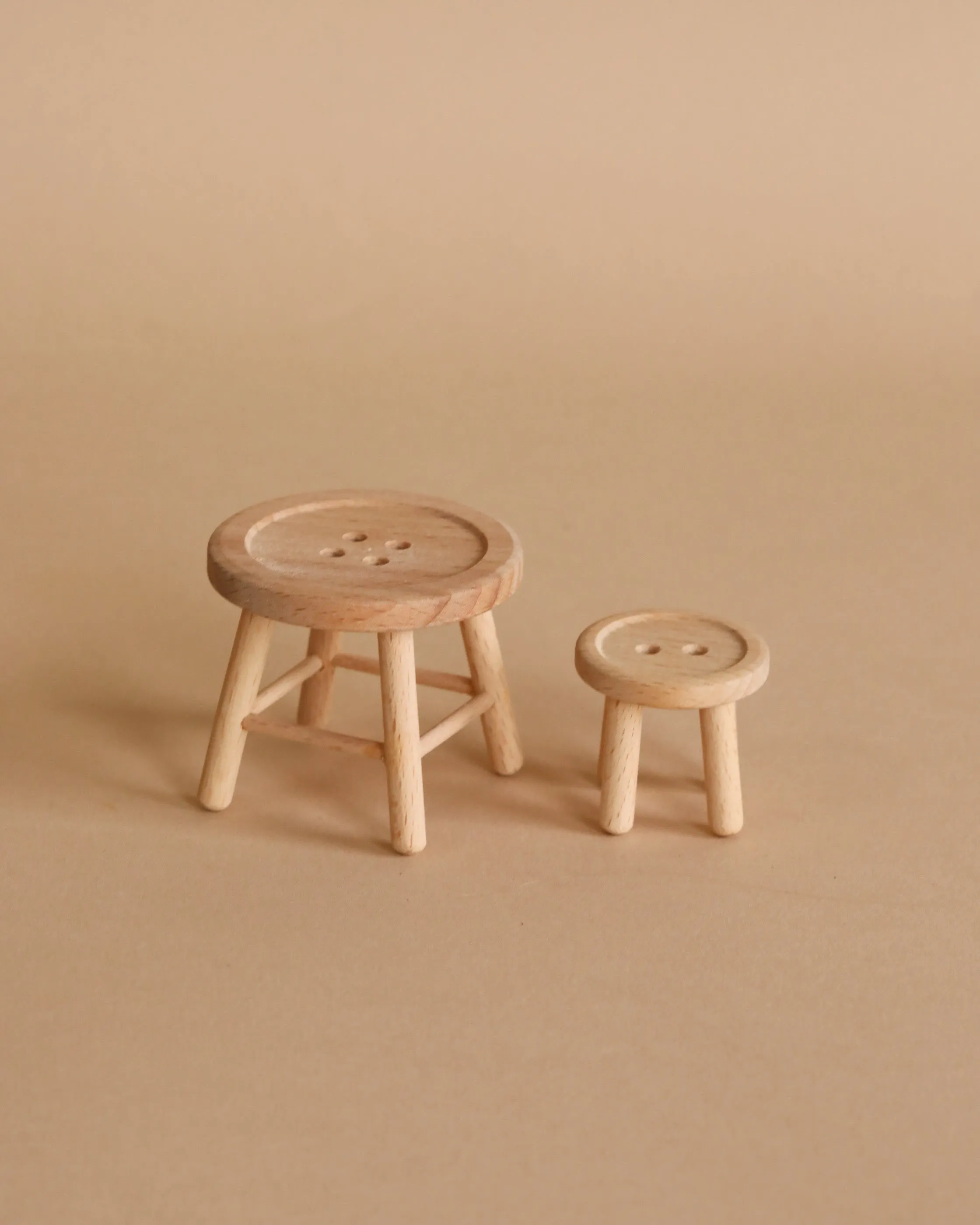 Maileg Table & Stool, Mouse Size Odin Parker