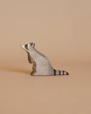 Ostheimer Raccoon - Sitting Odin Parker