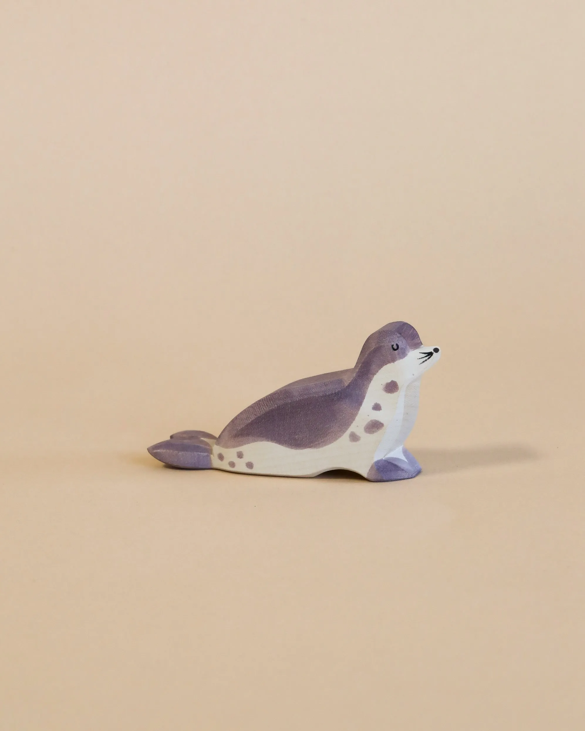 Ostheimer Sea Lion - Head Low Odin Parker