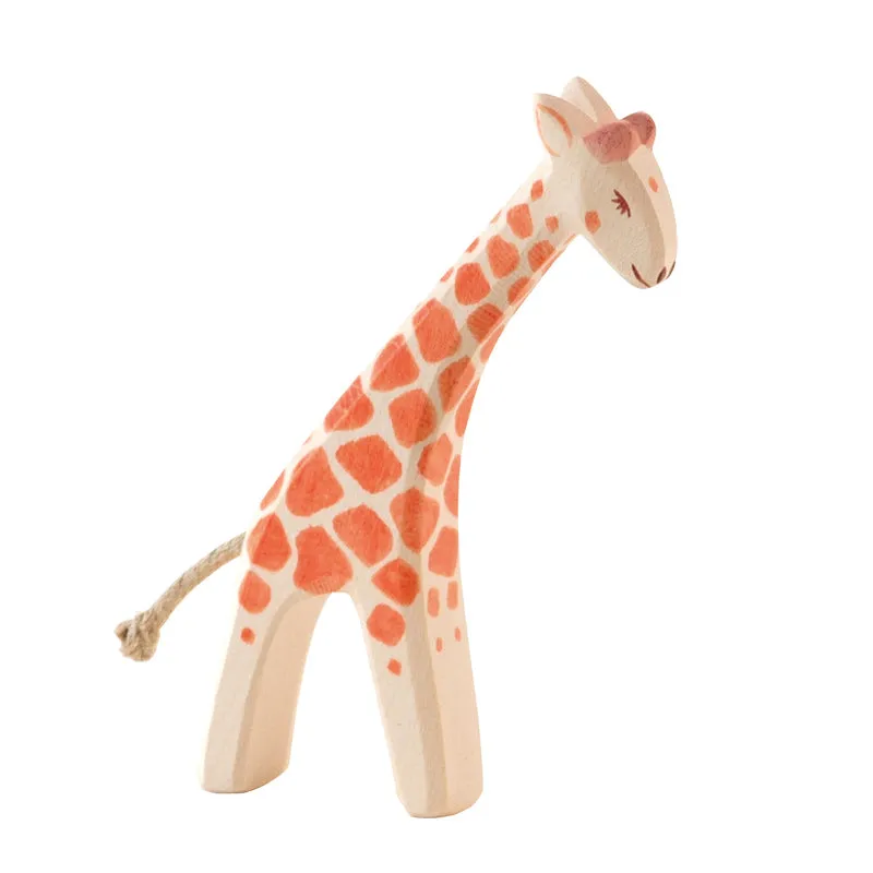 Ostheimer Small Giraffe - Head Low Odin Parker