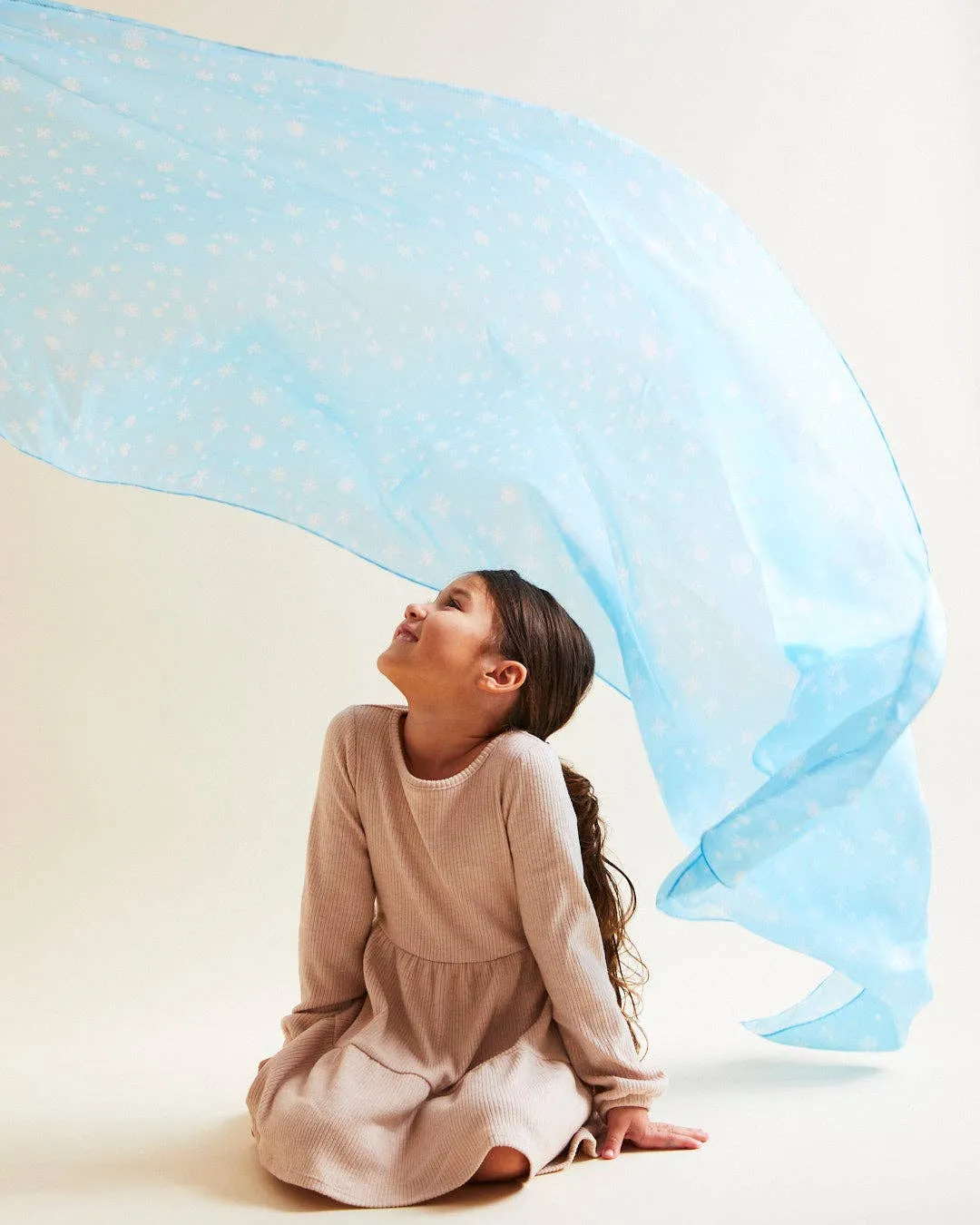 Sarah's Silk Giant Snow Playsilk Odin Parker